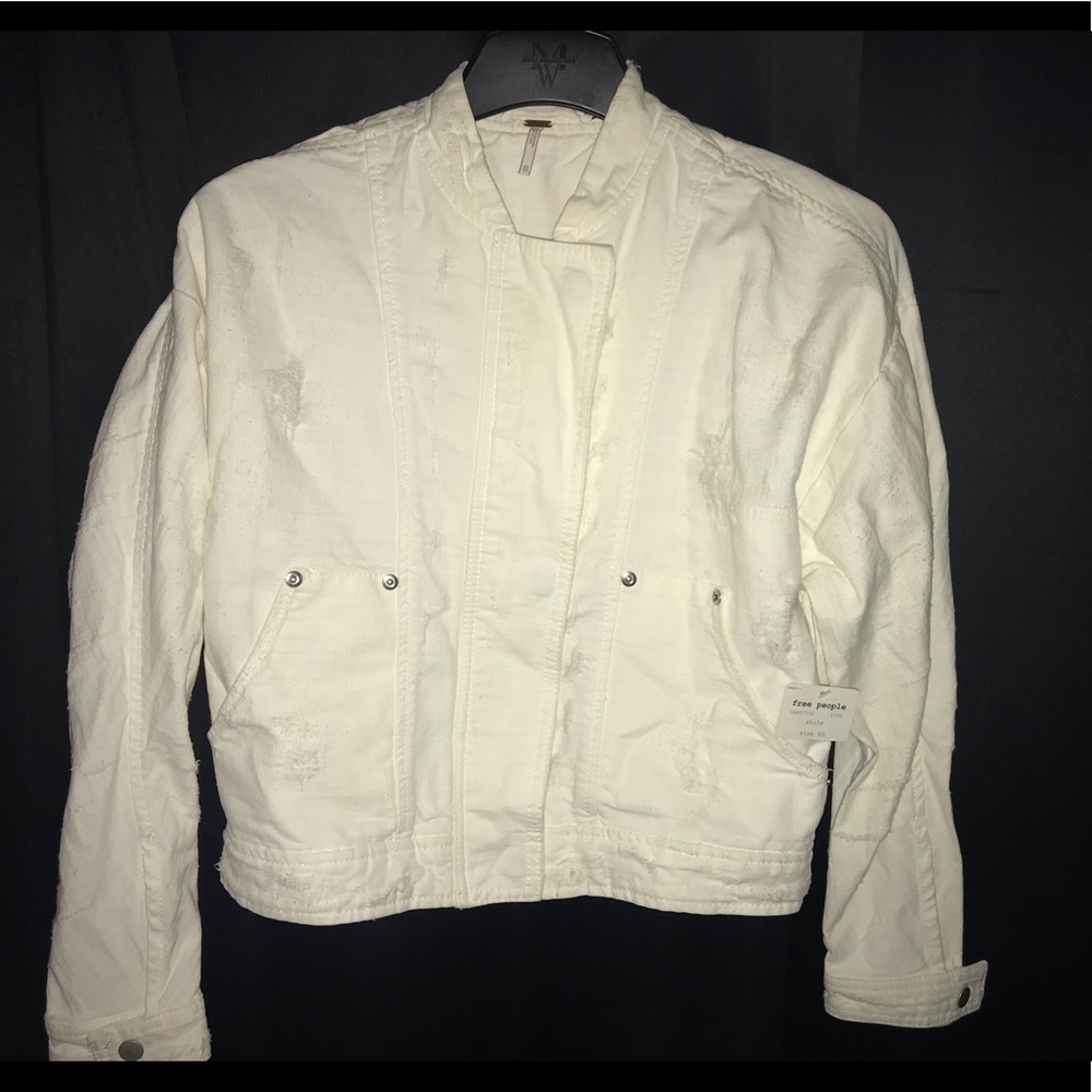 NEW WITH TAGS Free People White Distressed Jean Jacket XS